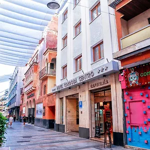 3* מלון Centro